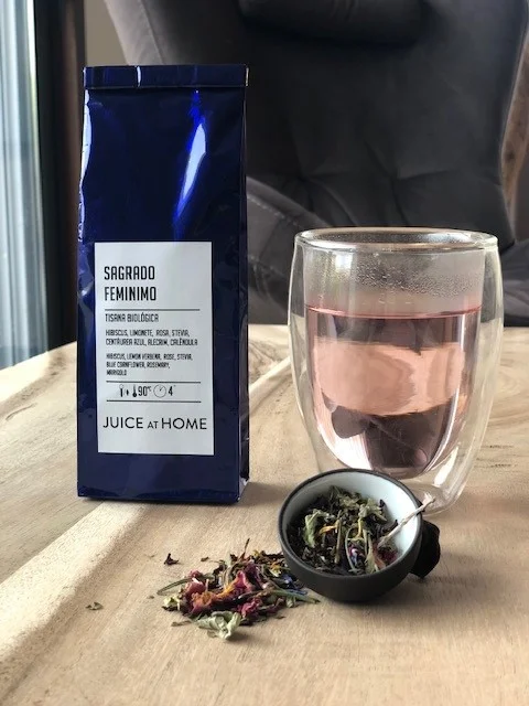 Tisana Biológica Sagrado Feminino. Blend exclusivo. Juice at Home