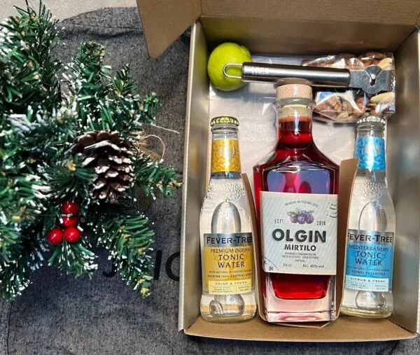 GIFT BOX Gin 4 Gentleman .Cabaz Gourmet - Image 3