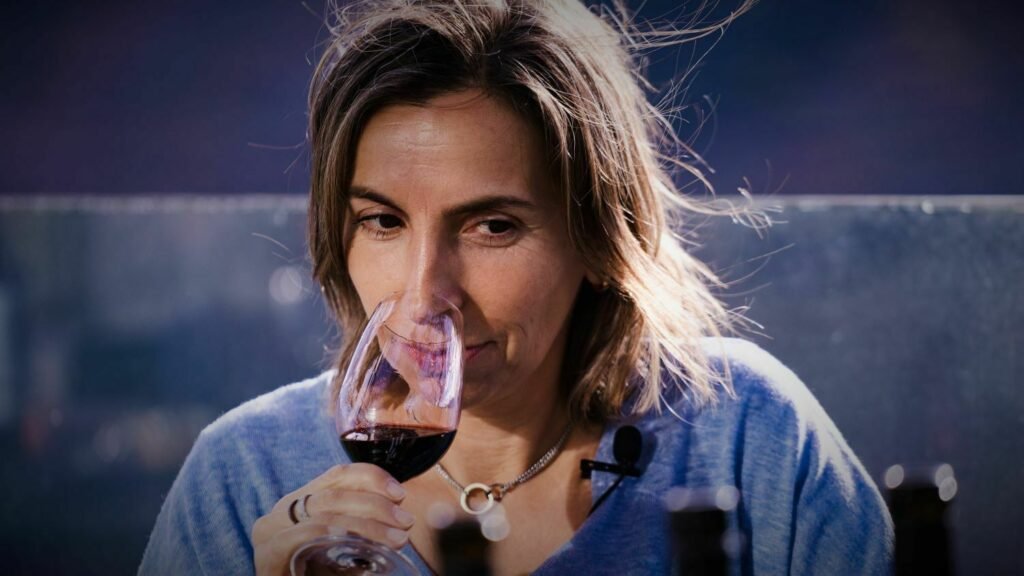 Box o enologo vai a casa prova de vinhos online com enologo Ana Lucas na Quinta da Romaneira juice at home